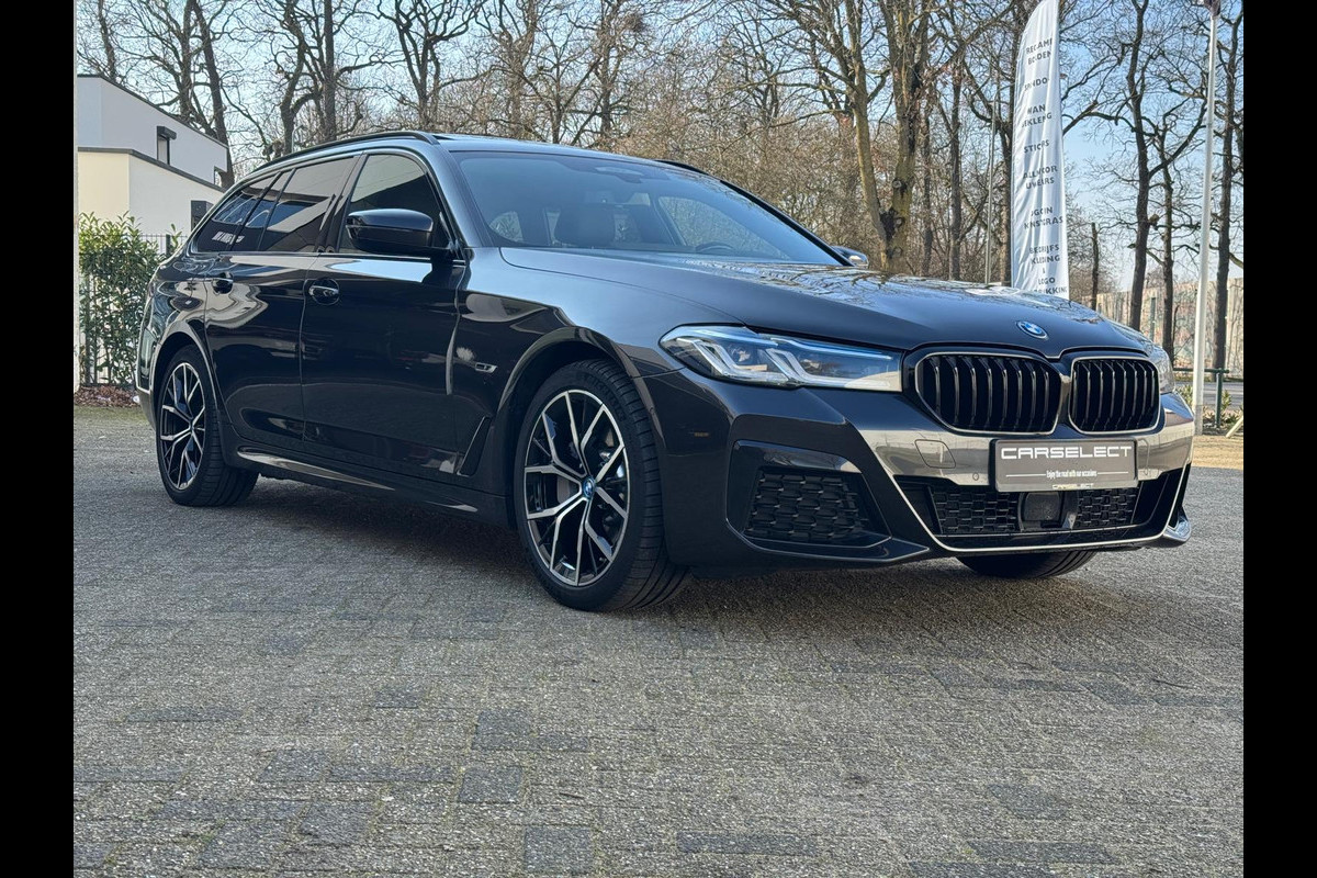 BMW 5 Serie Touring 530e xDrive High Executive – M Sport – Full Options – Harman/Kardon Head-up . Neem contact op en we maken een afspraak!