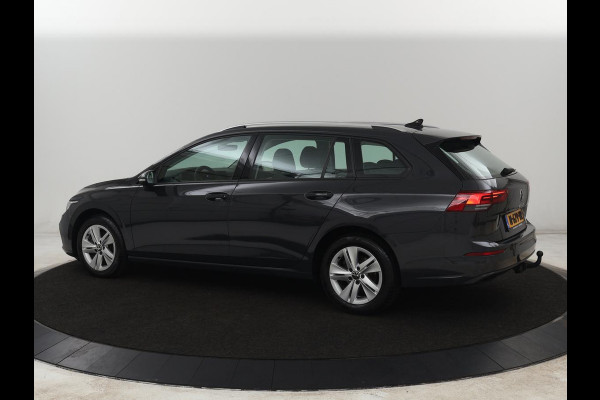 Volkswagen Golf 1.0 eTSI Life Business | Stoelverwarming | Trekhaak | Camera | Adaptive cruise | Carplay | Sfeerverlichting | Memory | Side Assist | Climate control | Full LED