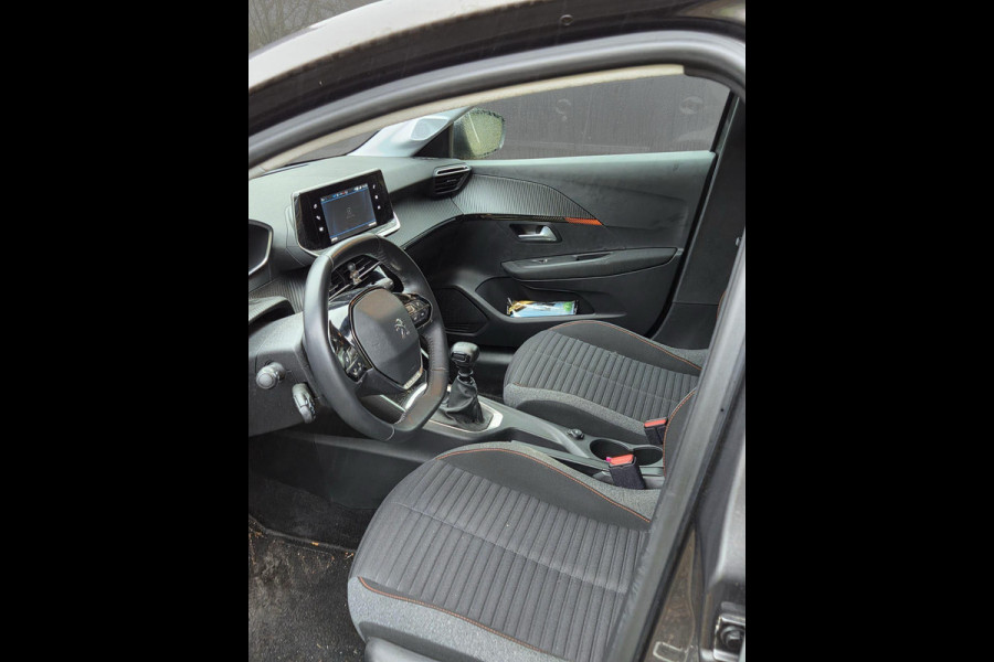 Peugeot 208 1.2 PureTech Active Pack 101pk Led Koplampen | Cruise control | Apple Carplay, Android auto | BTW auto | Navigatie
