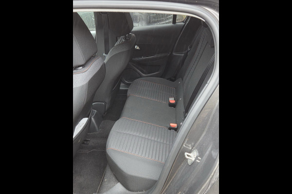 Peugeot 208 1.2 PureTech Active Pack 101pk Led Koplampen | Cruise control | Apple Carplay, Android auto | BTW auto | Navigatie