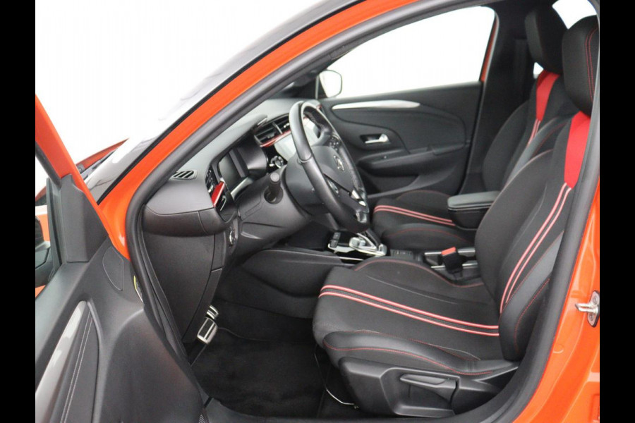 Opel CORSA-E GS Line 50 kWh | 3 Fase | Camera | Carplay | Dodehoek detectie | Cruise control | Full LED | Climate control | Park Assist