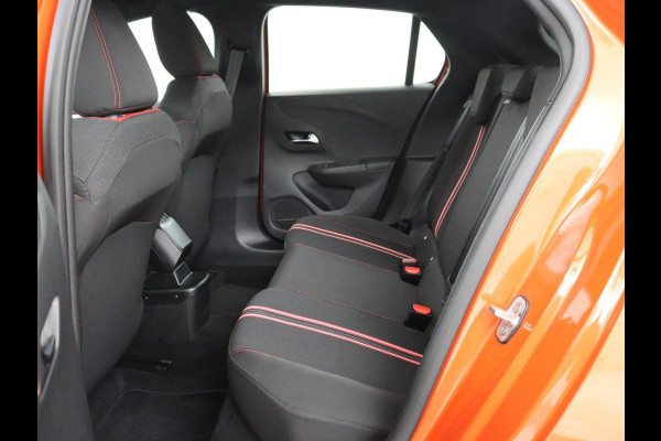 Opel CORSA-E GS Line 50 kWh | 3 Fase | Camera | Carplay | Dodehoek detectie | Cruise control | Full LED | Climate control | Park Assist