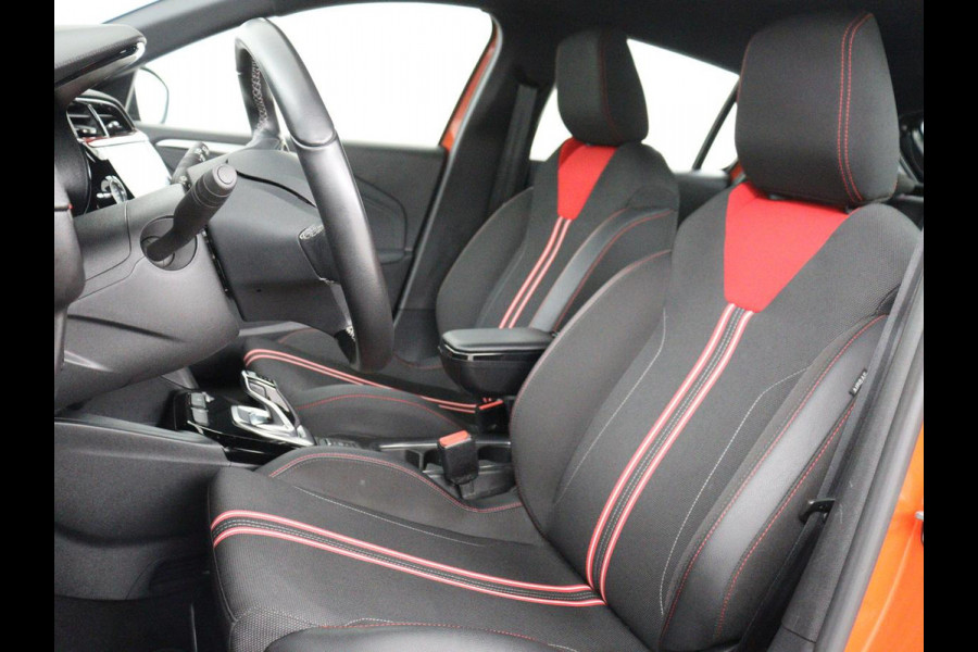 Opel CORSA-E GS Line 50 kWh | 3 Fase | Camera | Carplay | Dodehoek detectie | Cruise control | Full LED | Climate control | Park Assist