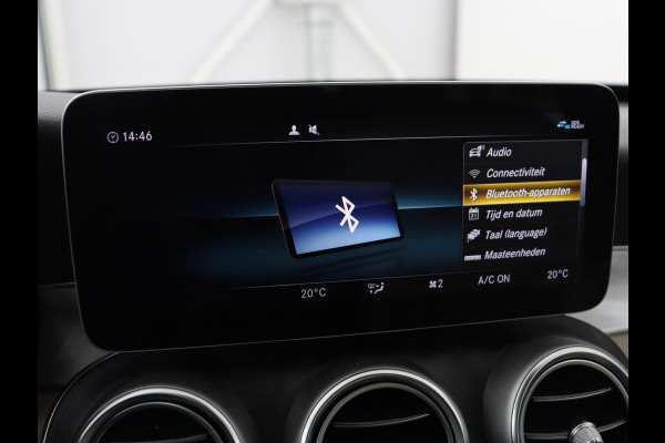 Mercedes-Benz C-Klasse 300e Business Solution Luxury | Leder | Stoelverwarming | Camera | Digital Cockpit | Park Assist | Navigatie | Full LED | Cruise control | Bluetooth | Climate control | PHEV | Plug In