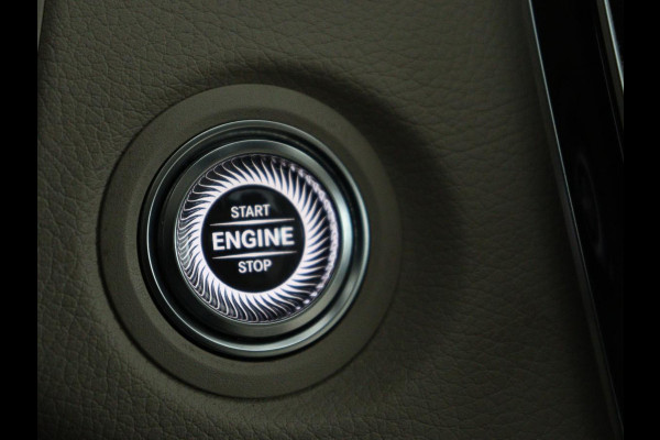 Mercedes-Benz C-Klasse 300e Business Solution Luxury | Leder | Stoelverwarming | Camera | Digital Cockpit | Park Assist | Navigatie | Full LED | Cruise control | Bluetooth | Climate control | PHEV | Plug In