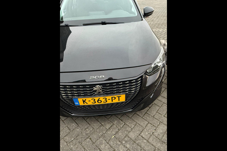 Peugeot 208 1.2 PureTech Active 75pk Navigatie | DAB+ | Parkeersensoren achter | Metaal lak | 5 deurs