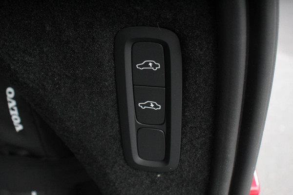 Volvo XC90 2.0 T8 Recharge AWD Ultimate Dark | Leder | Panorama-schuifdak | Navigatie | Harman Kardon | Electrisch bedienbare achterklep | Camera