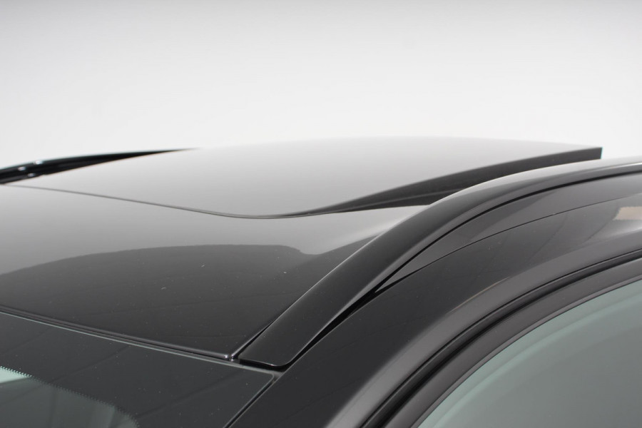 Volvo XC90 2.0 T8 Recharge AWD Ultimate Dark | Leder | Panorama-schuifdak | Navigatie | Harman Kardon | Electrisch bedienbare achterklep | Camera