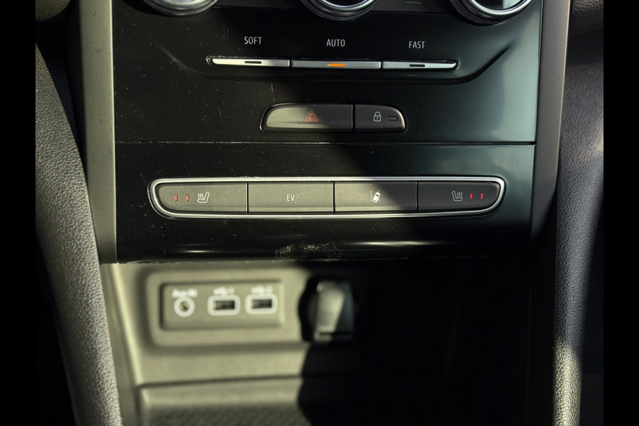 Renault Mégane Estate 1.6 E-Tech Plug-In Hybrid 160 Intens | Navi, PDC, Cruise, Stoel+Stuurverw., Sfeerverlichting, Climate |