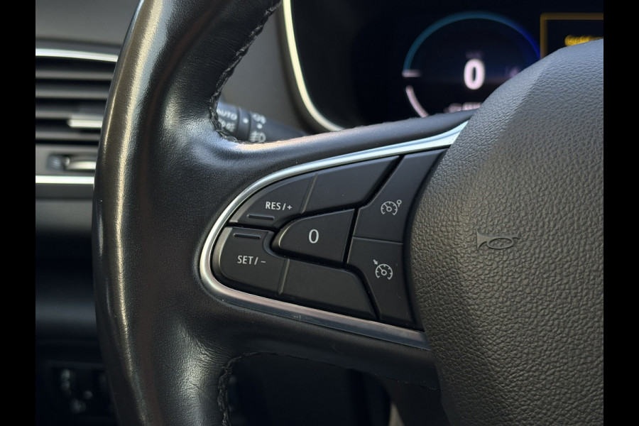 Renault Mégane Estate 1.6 E-Tech Plug-In Hybrid 160 Intens | Navi, PDC, Cruise, Stoel+Stuurverw., Sfeerverlichting, Climate |