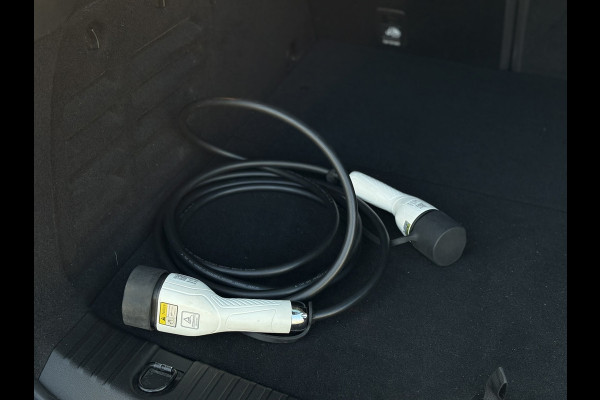 Renault Mégane Estate 1.6 E-Tech Plug-In Hybrid 160 Intens | Navi, PDC, Cruise, Stoel+Stuurverw., Sfeerverlichting, Climate |