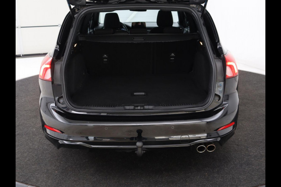 Ford Focus 1.0 EcoBoost ST Line | Panoramadak | Trekhaak | Stoelverwarming | Adaptive cruise | Camera | B&O Sound | Carplay | Navigatie | Full LED | Climate control | Bluetooth