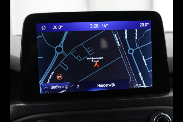 Ford Focus 1.0 EcoBoost ST Line | Panoramadak | Trekhaak | Stoelverwarming | Adaptive cruise | Camera | B&O Sound | Carplay | Navigatie | Full LED | Climate control | Bluetooth