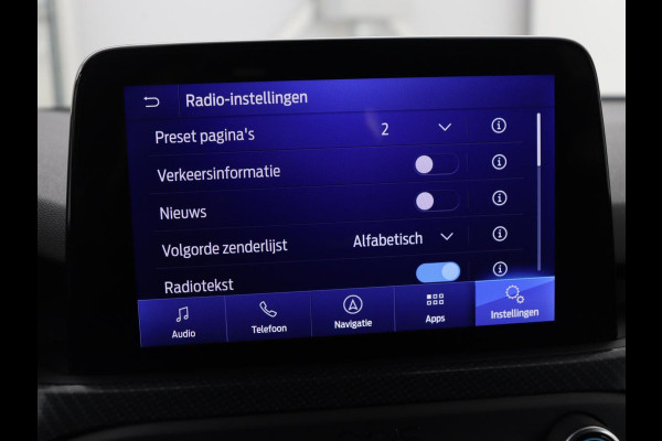 Ford Focus 1.0 EcoBoost ST Line | Panoramadak | Trekhaak | Stoelverwarming | Adaptive cruise | Camera | B&O Sound | Carplay | Navigatie | Full LED | Climate control | Bluetooth