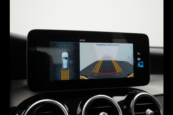 Mercedes-Benz GLC 300e 4MATIC Premium Plug In Hybrid 320pk Dealer O.H. PHEV | Adaptive Cruise | Camera | Lederen Sportstoelen Verwarmd | Apple Carplay | Navigatie | Blis | DAB | 19"L.M |