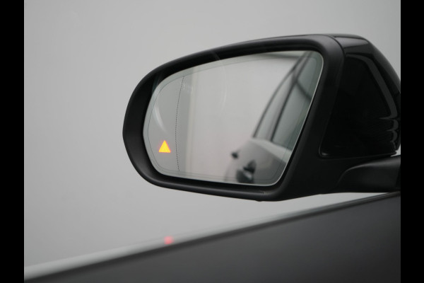 Mercedes-Benz GLC 300e 4MATIC Premium Plug In Hybrid 320pk Dealer O.H. PHEV | Adaptive Cruise | Camera | Lederen Sportstoelen Verwarmd | Apple Carplay | Navigatie | Blis | DAB | 19"L.M |