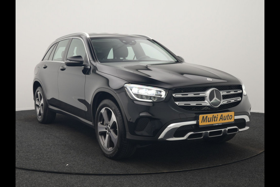 Mercedes-Benz GLC 300e 4MATIC Premium Plug In Hybrid 320pk Dealer O.H. PHEV | Adaptive Cruise | Camera | Lederen Sportstoelen Verwarmd | Apple Carplay | Navigatie | Blis | DAB | 19"L.M |