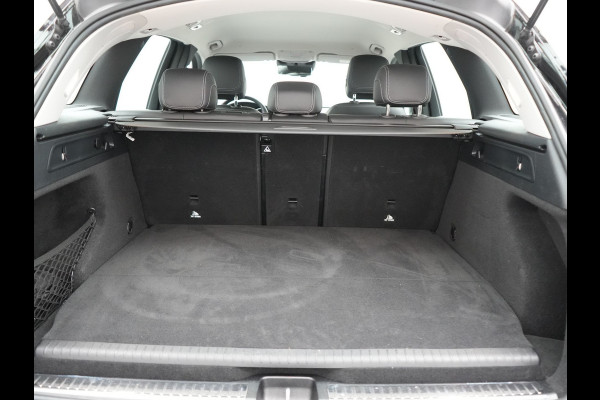 Mercedes-Benz GLC 300e 4MATIC Premium Plug In Hybrid 320pk Dealer O.H. PHEV | Adaptive Cruise | Camera | Lederen Sportstoelen Verwarmd | Apple Carplay | Navigatie | Blis | DAB | 19"L.M |