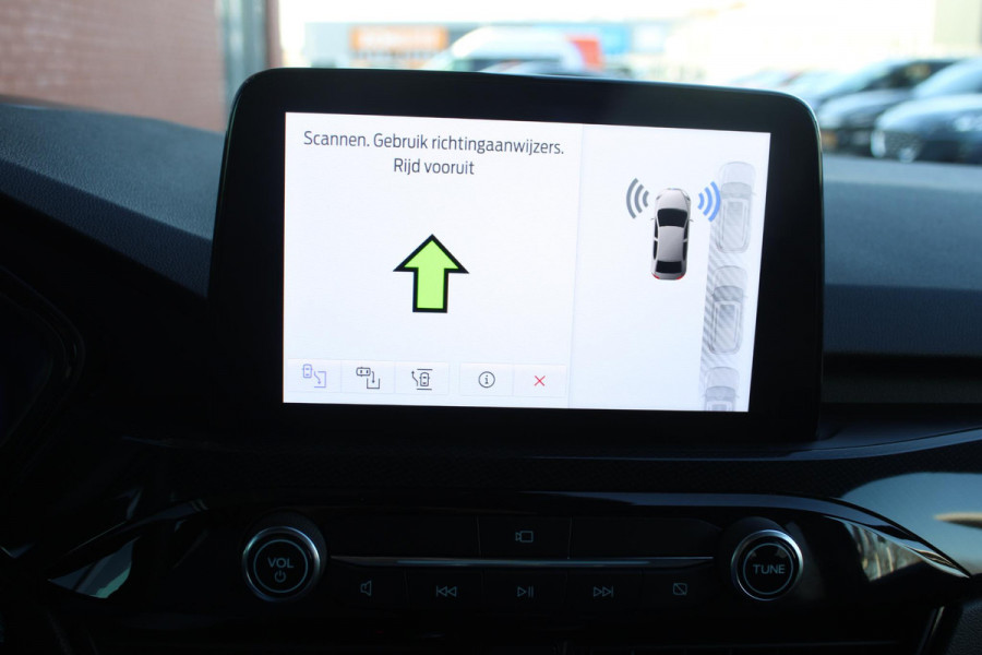 Ford Kuga 2.5 PHEV ST-Line X | Winter Pack | Head Up Display |Trekhaak uitklapbaar | Adaptive cruise control