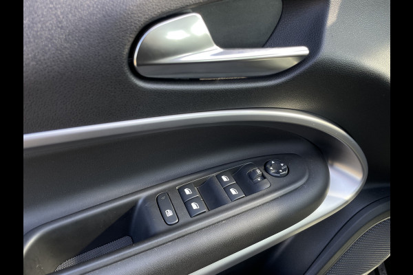 Jeep Avenger 1.2 Altitude | Winterpakket | Camera | Apple/Android CarPlay