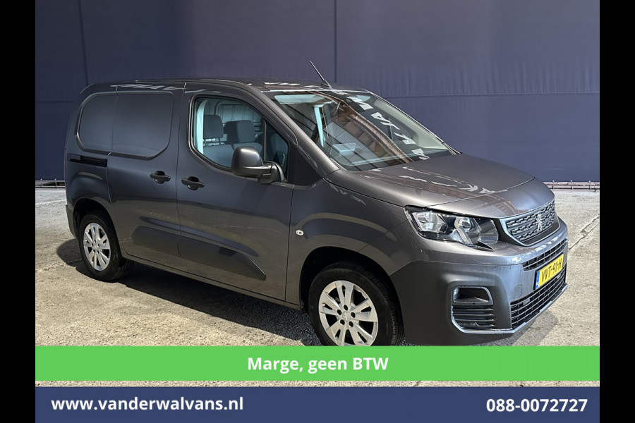 Peugeot Partner 1.2 PureTech **Marge, Geen BTW** 131pk Automaat Benzine L1H1 Euro6 Airco | 3-Zits | Camera | Navigatie | Apple Carplay Cruisecontrol, Android Auto, Parkeersensoren, Bijrijdersbank