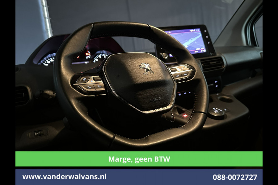 Peugeot Partner 1.2 PureTech **Marge, Geen BTW** 131pk Automaat Benzine L1H1 Euro6 Airco | 3-Zits | Camera | Navigatie | Apple Carplay Cruisecontrol, Android Auto, Parkeersensoren, Bijrijdersbank