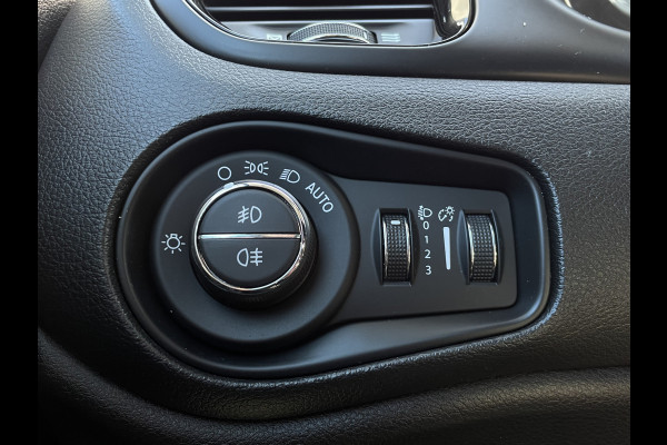 Jeep Renegade 1.4 MultiAir Limited | Trekhaak | Xenon koplampen
