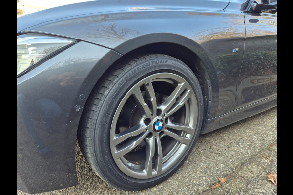 BMW 3 Serie Touring M Sport F31 6WB Apple CarPlay Shadowline 360* Camera Lm velgen Breedset NAP NL M Sport Corporate Lease