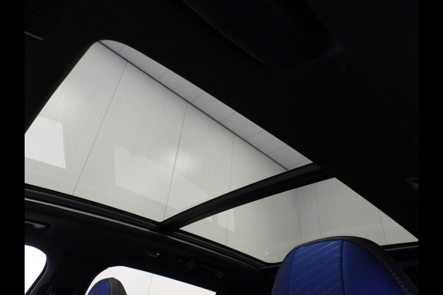 Lynk & Co 01 1.5 PHEV BlackEdition STUURVERW/360CAM/SCHUIFDAK/LED/20"LMV!