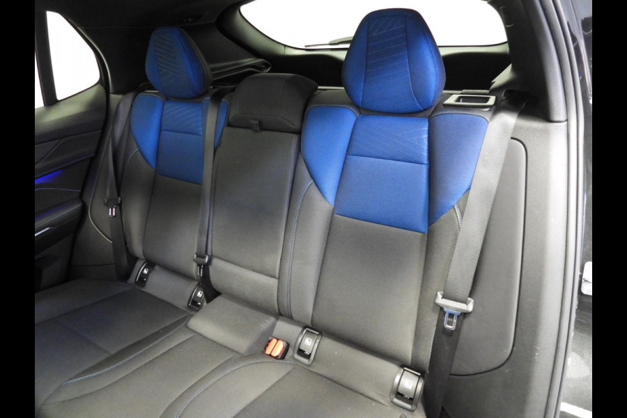 Lynk & Co 01 1.5 PHEV BlackEdition STUURVERW/360CAM/SCHUIFDAK/LED/20"LMV!