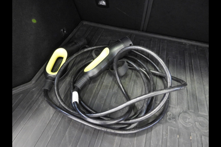 Lynk & Co 01 1.5 PHEV BlackEdition STUURVERW/360CAM/SCHUIFDAK/LED/20"LMV!