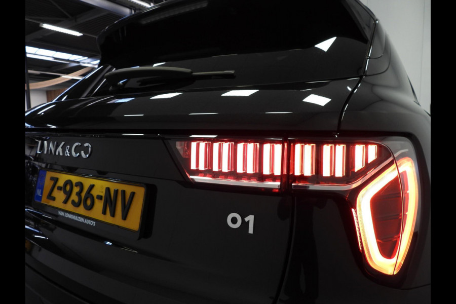 Lynk & Co 01 1.5 PHEV BlackEdition STUURVERW/360CAM/SCHUIFDAK/LED/20"LMV!