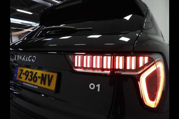 Lynk & Co 01 1.5 PHEV BlackEdition STUURVERW/360CAM/SCHUIFDAK/LED/20"LMV!