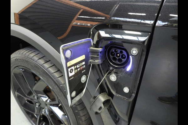 Lynk & Co 01 1.5 PHEV BlackEdition STUURVERW/360CAM/SCHUIFDAK/LED/20"LMV!