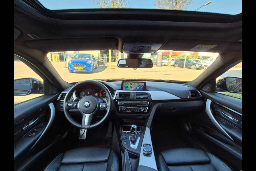 BMW 3-serie 320i M Sport ACC Apple CarPlay Camera Schuifdak Lane assist volle optieslijst H&K High Executive