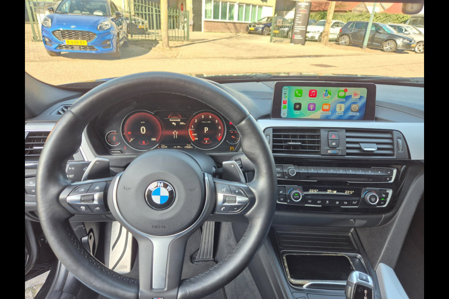 BMW 3-serie 320i M Sport ACC Apple CarPlay Camera Schuifdak Lane assist volle optieslijst H&K High Executive