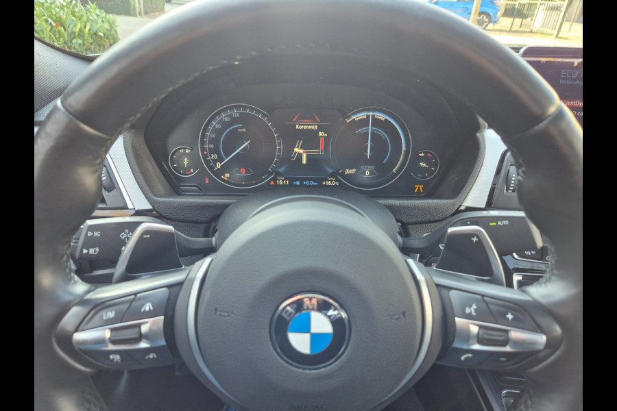 BMW 3-serie 320i M Sport ACC Apple CarPlay Camera Schuifdak Lane assist volle optieslijst H&K High Executive