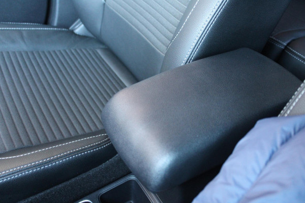 Ford EcoSport 1.0 EcoBoost 125 PK Titanium Automaat | 23dkm! | Climate Control | Cruise Control | Navigatie | Privacy Glass