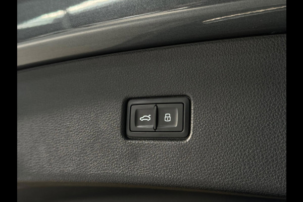 Audi Q5 Sportback 55 TFSI e S-Line PANO|LUCHTVERING|TREKHAAK|AMBIENT|MATRIX|CRUISE|KEYLESS|OPTIK ZWART|22 INCH LMV
