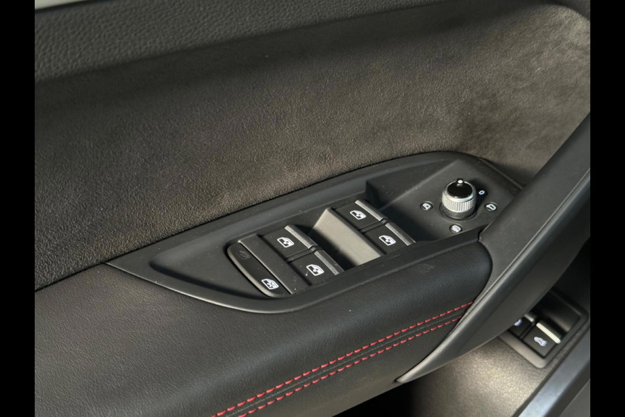 Audi Q5 Sportback 55 TFSI e S-Line PANO|LUCHTVERING|TREKHAAK|AMBIENT|MATRIX|CRUISE|KEYLESS|OPTIK ZWART|22 INCH LMV