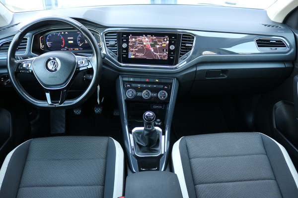 Volkswagen T-Roc 1.0 TSI Sport Xenon Led Virtual cockpit Navi 18inch Bj:2019