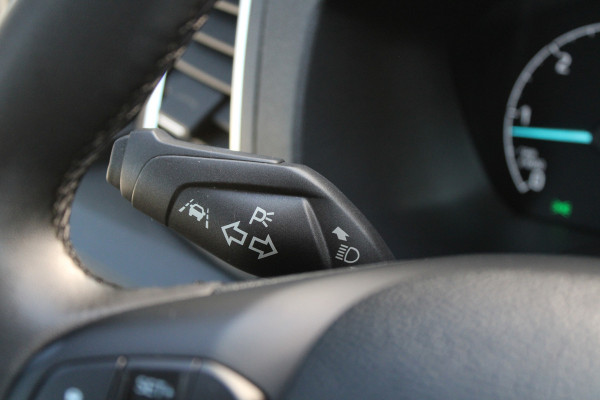 Ford Transit 350 2.0 TDCI L3H2 Trend 130pk - Camper/Grijs Kenteken - Blind Spot - ACC - Trekhaak - Stoelverwarming - Luifel - Rijklaar