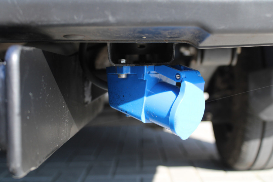 Ford Transit 350 2.0 TDCI L3H2 Trend 130pk - Camper/Grijs Kenteken - Blind Spot - ACC - Trekhaak - Stoelverwarming - Luifel - Rijklaar