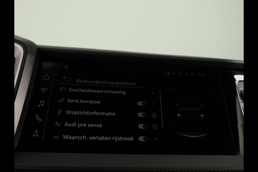 Audi A1 Sportback 30 TFSI S edition 110pk | Led koplampen | Sportstoelen | Navigatie via App | 17 inch Lichtmetalen velgen | Verwarmbare voorstoelen | Verlengde garantie