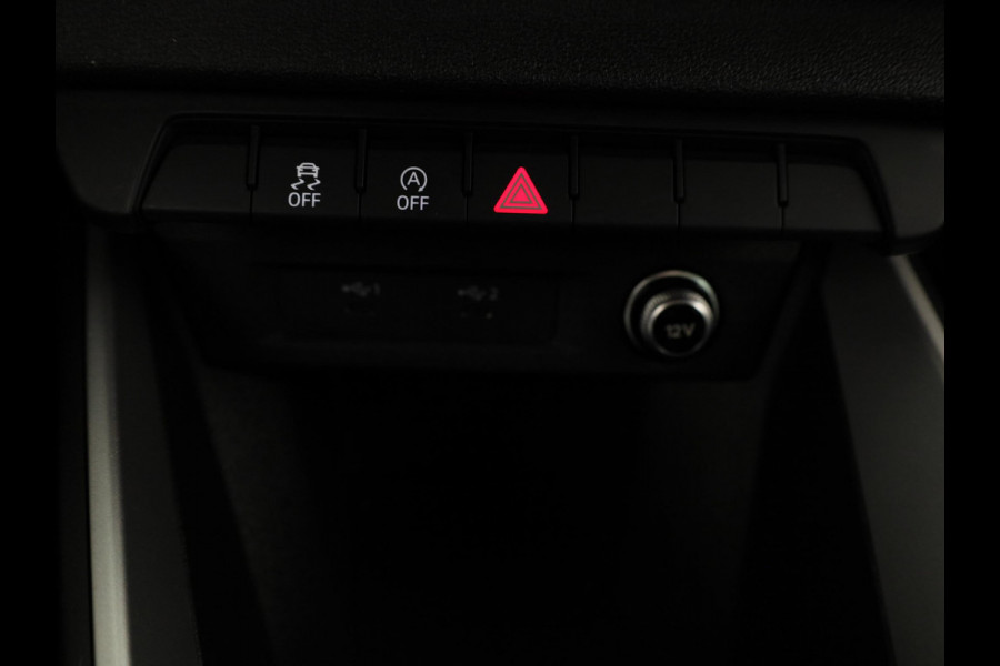 Audi A1 Sportback 30 TFSI S edition 110pk | Led koplampen | Sportstoelen | Navigatie via App | 17 inch Lichtmetalen velgen | Verwarmbare voorstoelen | Verlengde garantie