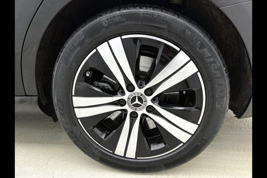 Mercedes-Benz C-Klasse 300 e Business Line Limited | Achteruitrijcamera | Stoelverwarming | Sfeerverlichting | Apple carplay |  Navigatie | Inclusief 24 maanden MB Certified garantie voor Europa.