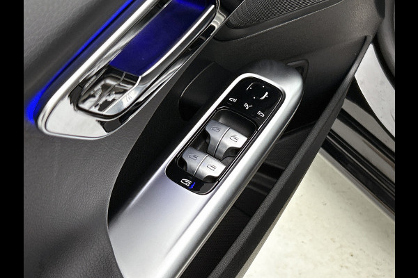 Mercedes-Benz C-Klasse 300 e Business Line Limited | Achteruitrijcamera | Stoelverwarming | Sfeerverlichting | Apple carplay |  Navigatie | Inclusief 24 maanden MB Certified garantie voor Europa.