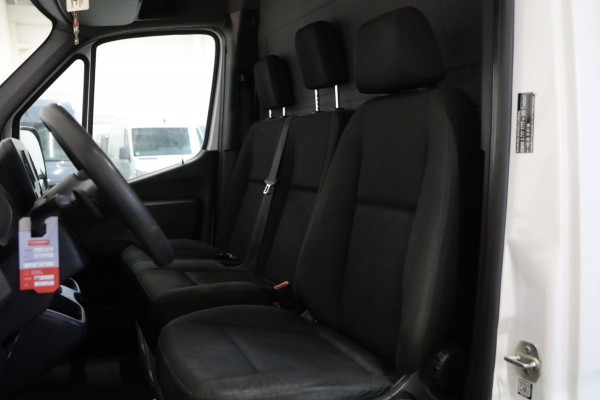 Mercedes-Benz Sprinter 316 2.2 CDI AUTOMAAT BAKWAGEN LAADKLEP ZIJDEUR CLIMA MBUX MEUBELBAK DHOLLANDIA CRUISE LEASE v/a 188,- p.m.