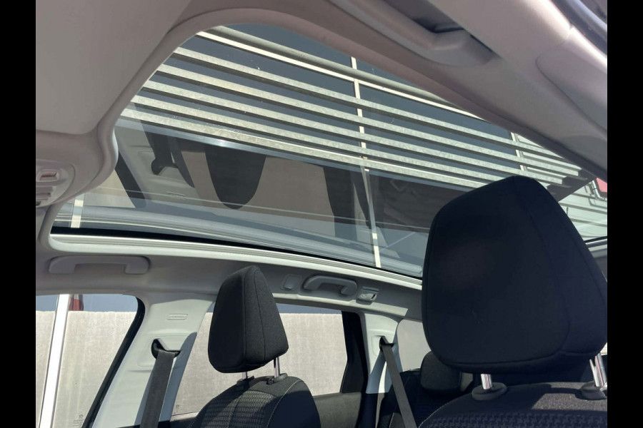 Peugeot 308 SW 1.2 PureTech Blue Lease Executive