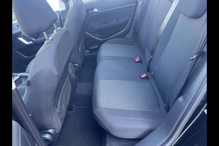 Peugeot 308 SW 1.2 PureTech Blue Lease Executive